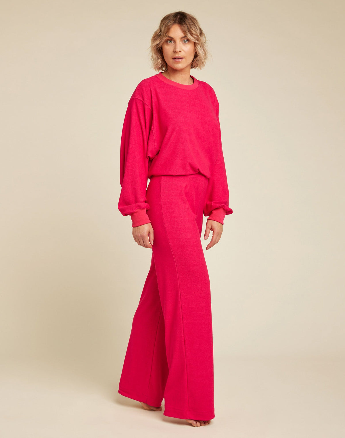 FUSCHIA SWEATSHIRT